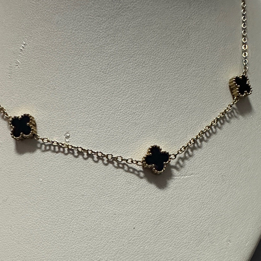 Gold-Tone Necklace with Black Clover Motifs - Picture 3 of 4